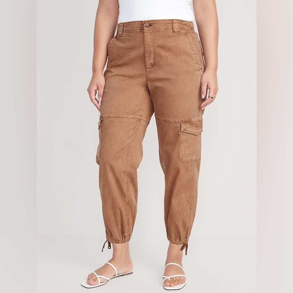 old navy balloon cargo barrel cargo pant beige large